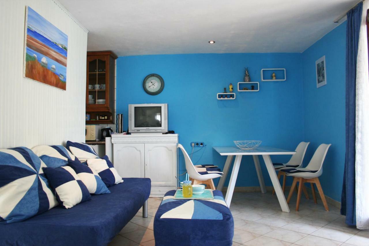 Apartment Azriel Вир Екстер'єр фото