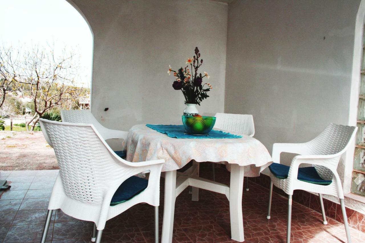 Apartment Azriel Вир Екстер'єр фото